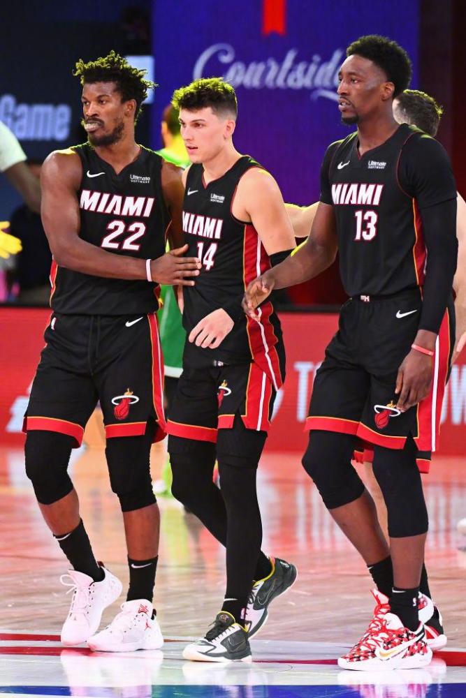 以此向袭击 以此向袭击