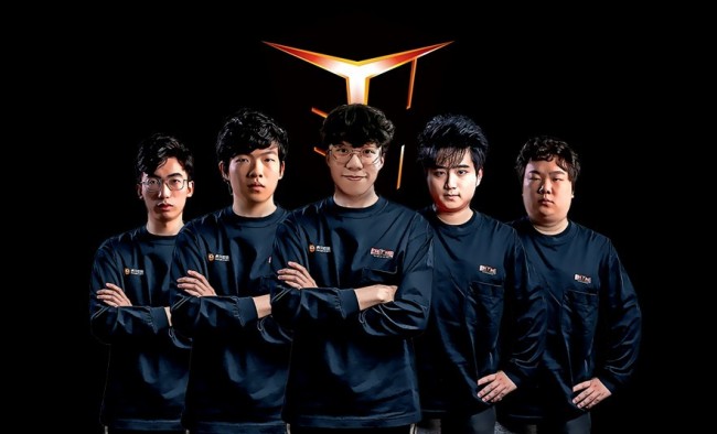 老鹰的合作 老鹰的合作